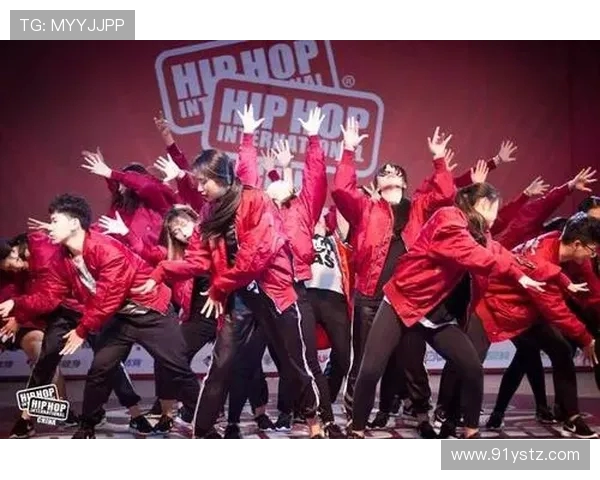 南京街舞队在世界滑板锦标赛中以97分领先积分榜，展现出色实力与团队默契